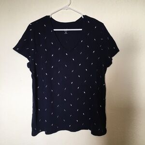 Gap women's dark blue V-neck T-shirt. Size XXL